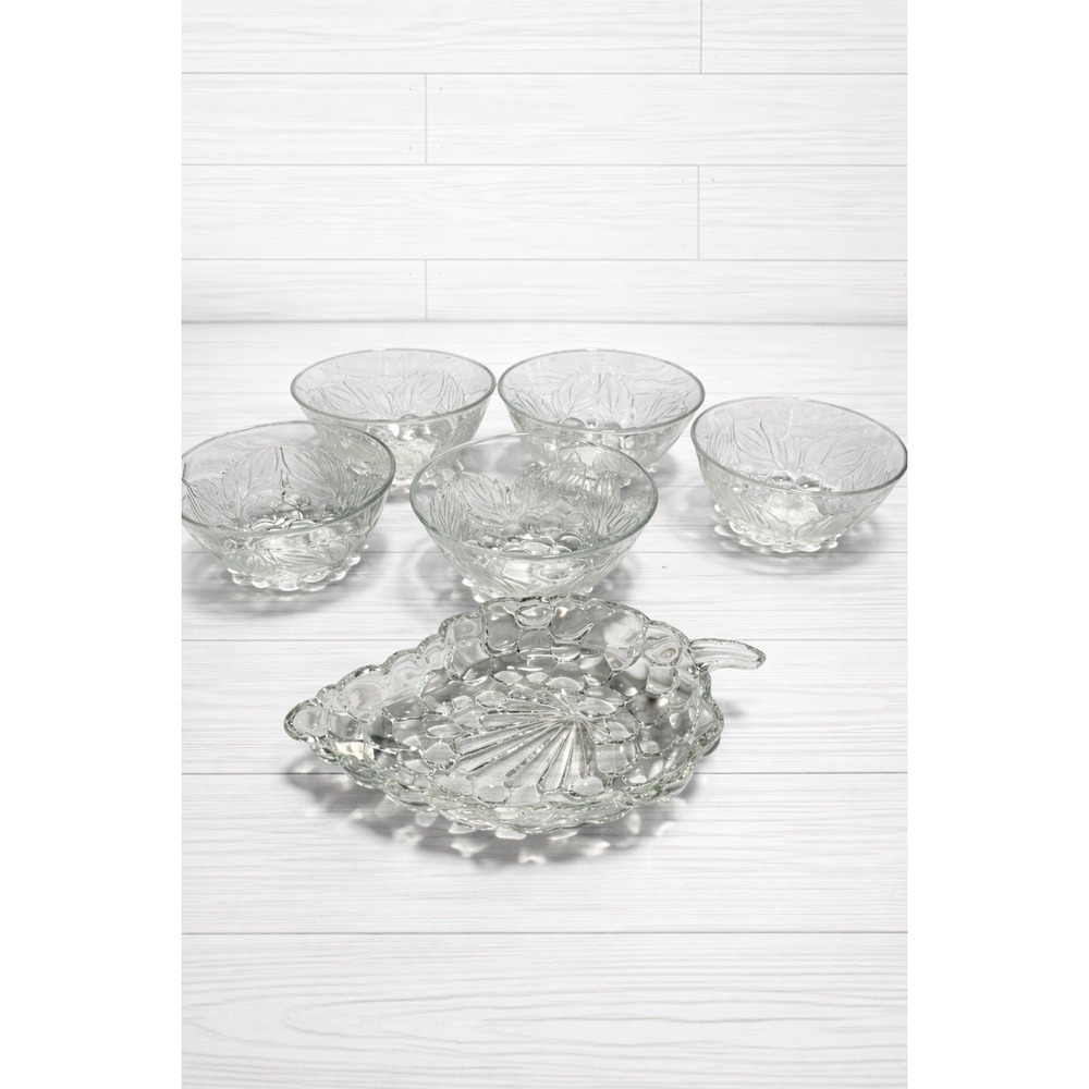 Vntg Set 5 Grapes &Leaves Glass Bowls Frosted Glass, Grape Anchor Hocking Bowl